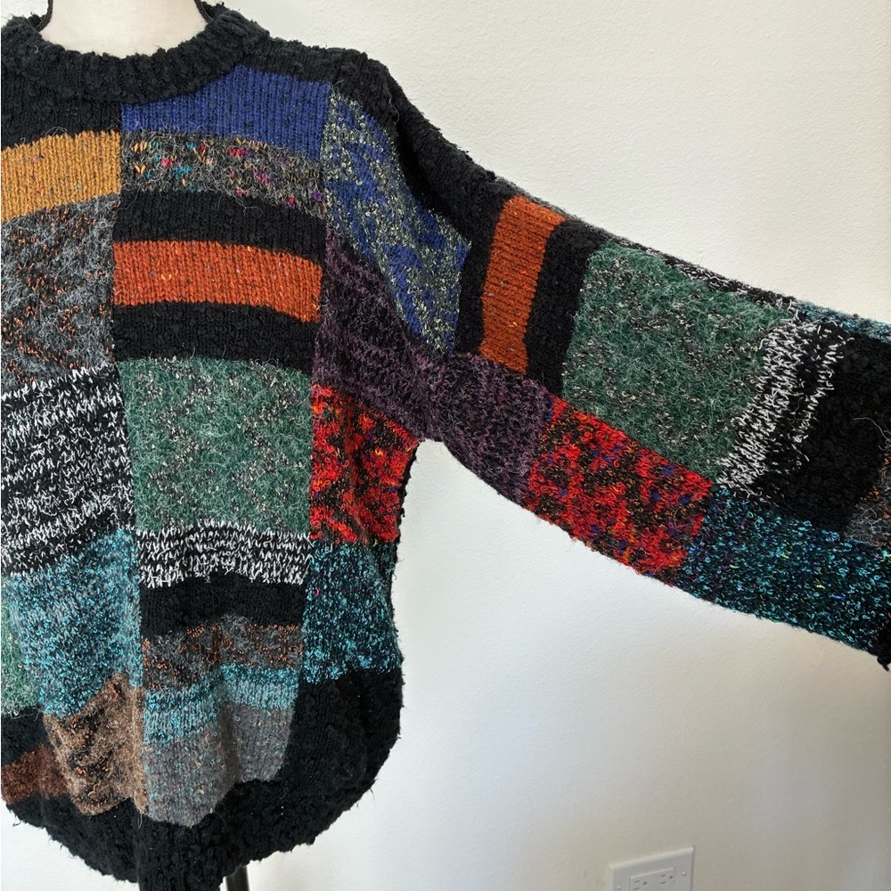 Vintage 80s Geometric Abstract Sweater - Picture 3 of 10